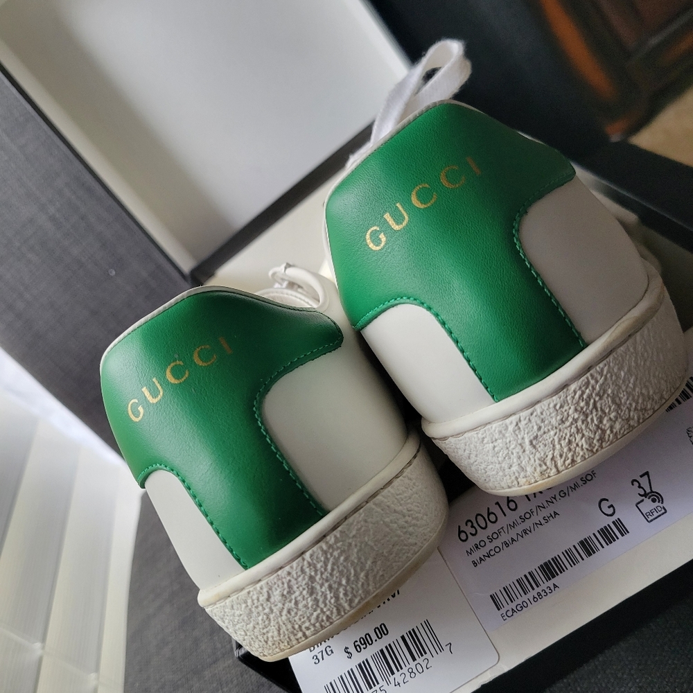 Gucci Shoes - Picture 2 of 4